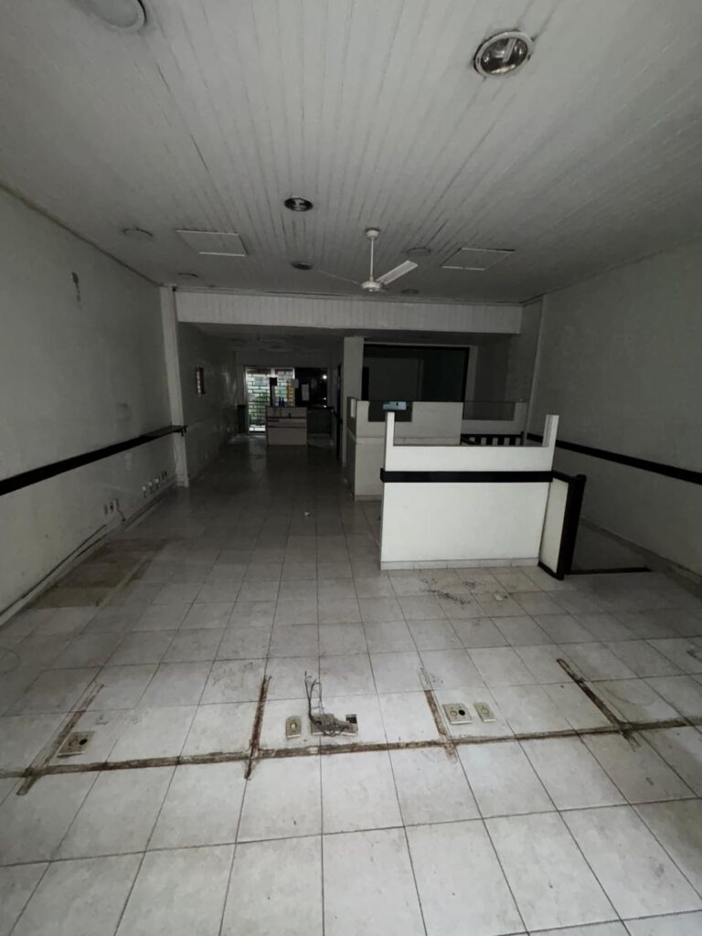 WhatsApp Image 2025-12-05 at 09.47.09