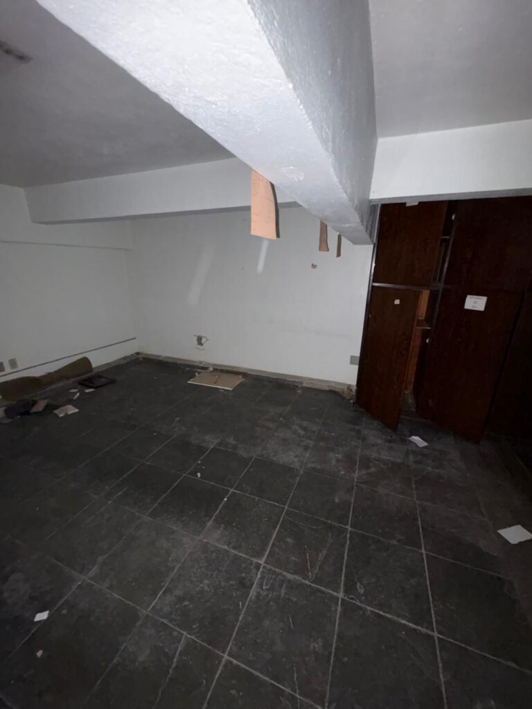 WhatsApp Image 2025-12-05 at 09.47.11 (19)