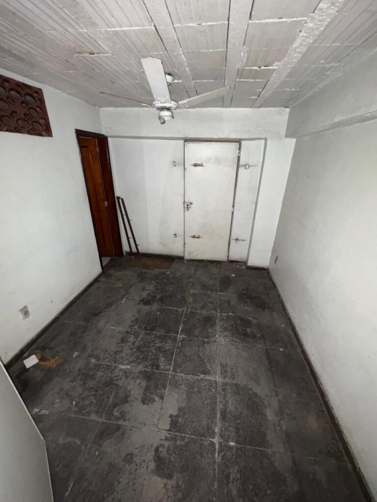 WhatsApp Image 2025-12-05 at 09.47.11 (30)