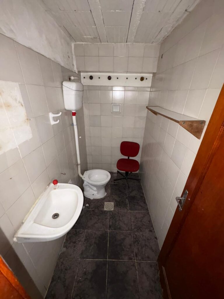 WhatsApp Image 2025-12-05 at 09.47.11 (37)