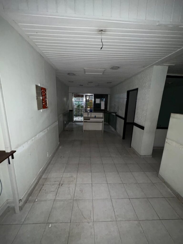 WhatsApp Image 2025-12-05 at 09.47.11